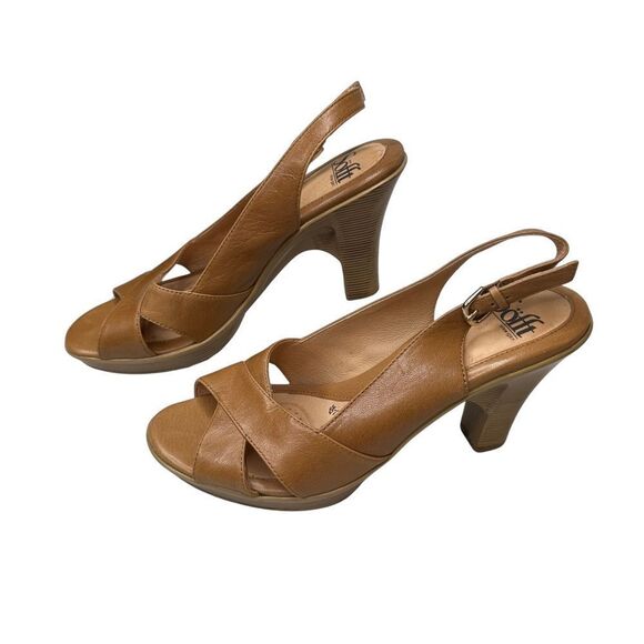 Sofft Women's Tan Sandals - Picture 7 of 15